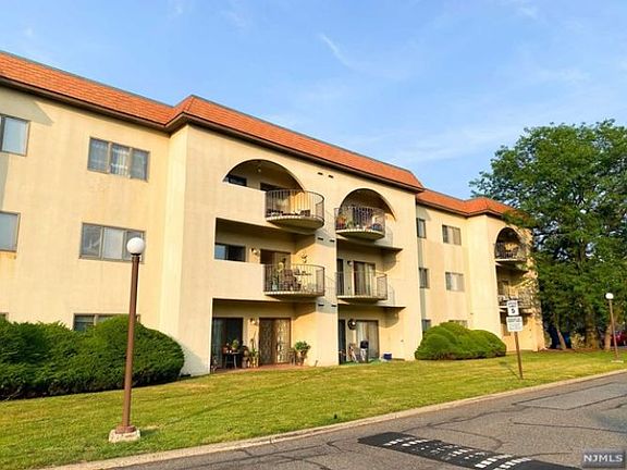 4th image of 2 Ann St APT S205