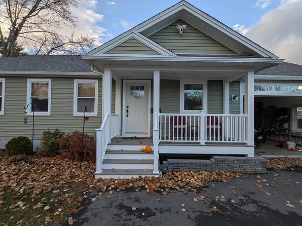 725 Colonial Drive, Portsmouth, NH 03801
