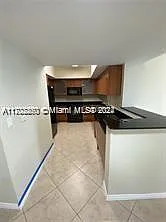 La Perla Condo — Photo 2