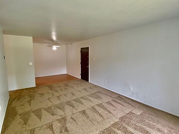 3rd image of 2722 Golfside Dr APT 913