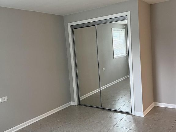 4th image of 2427 N 76th Ave