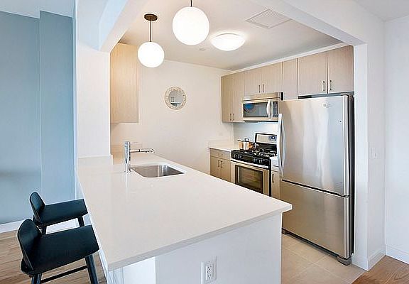 3rd image of 6155 Junction Blvd APT 17G