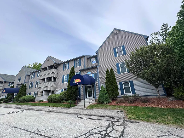 175 Eastern Ave #204 — Photo 7
