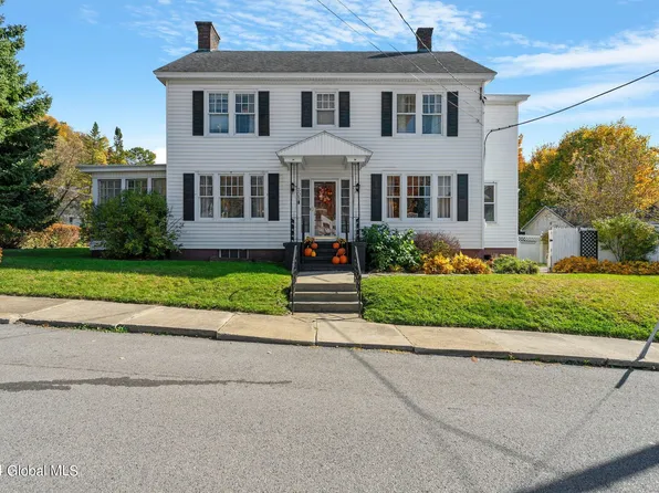 305 Caroline Street, Amsterdam, NY 12010