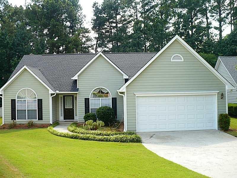 1st image of 2660 Cambridge Park Dr