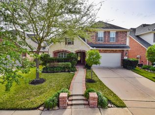 18343 S Elizabeth Shore Loop, Cypress, TX 77433