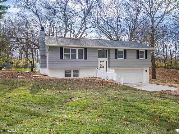 3rd image of 10708 W Woodhaven Dr
