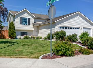 8711 Kingsbury Dr, Pasco, WA 99301