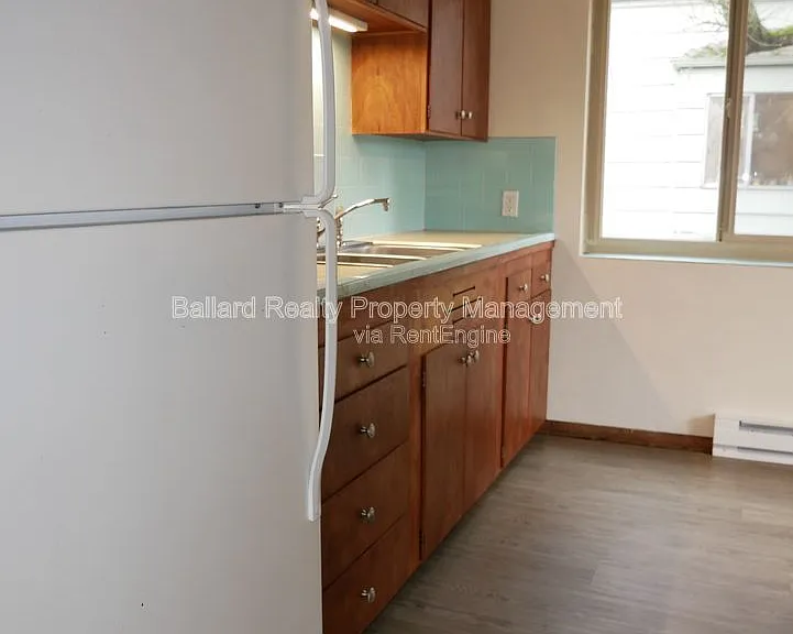 6402 11th Ave NW — Photo 10