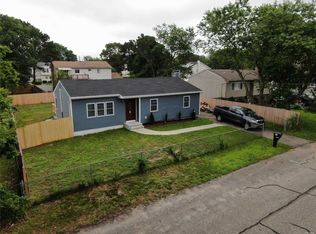 39 S 26th St, Wyandanch, NY 11798