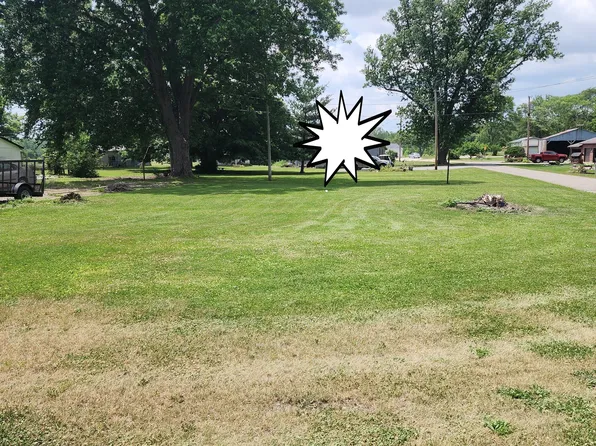 912 N Sterling Ave, Veedersburg, IN 47987