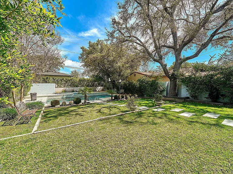 4330 Bel Aire Dr — Photo 37