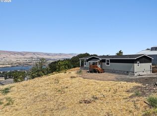 2743 E 9th St, The Dalles, OR 97058