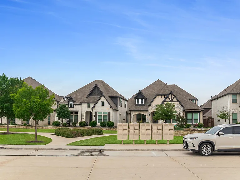12569 Royal Oaks Ln — Photo 31