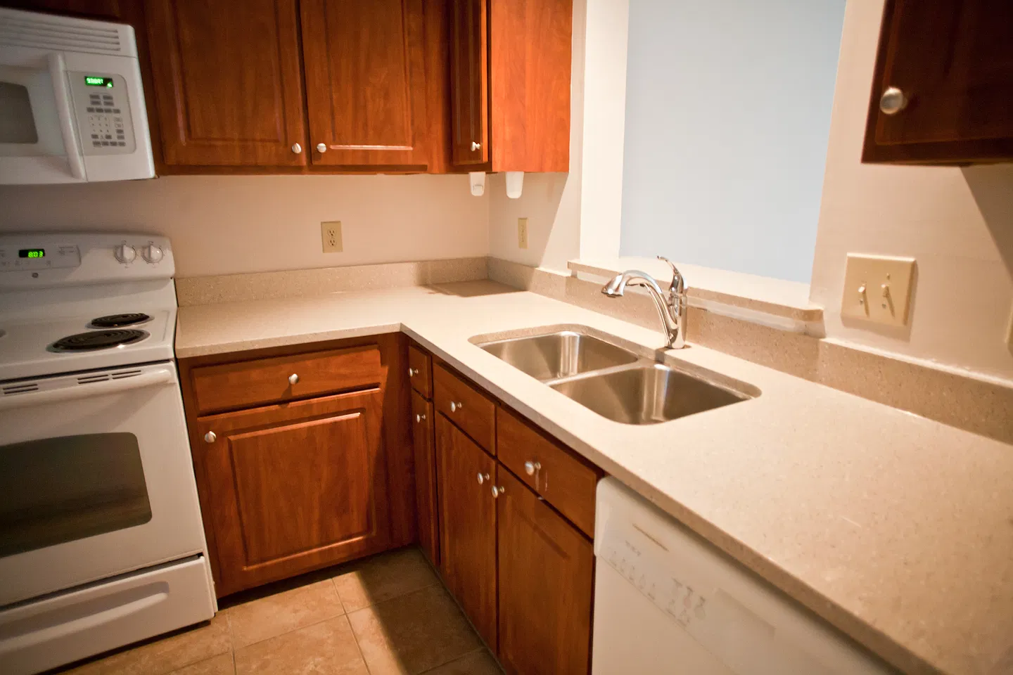 700 Martin Luther King Junior Blvd — Photo 3