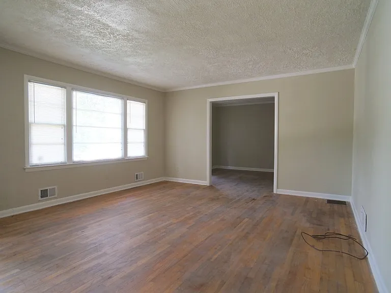 435 Barnett Shoals Rd — Photo 12