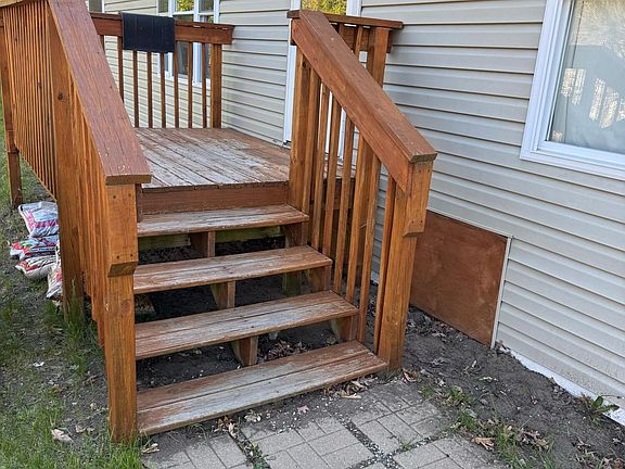 4th image of 816 E James St