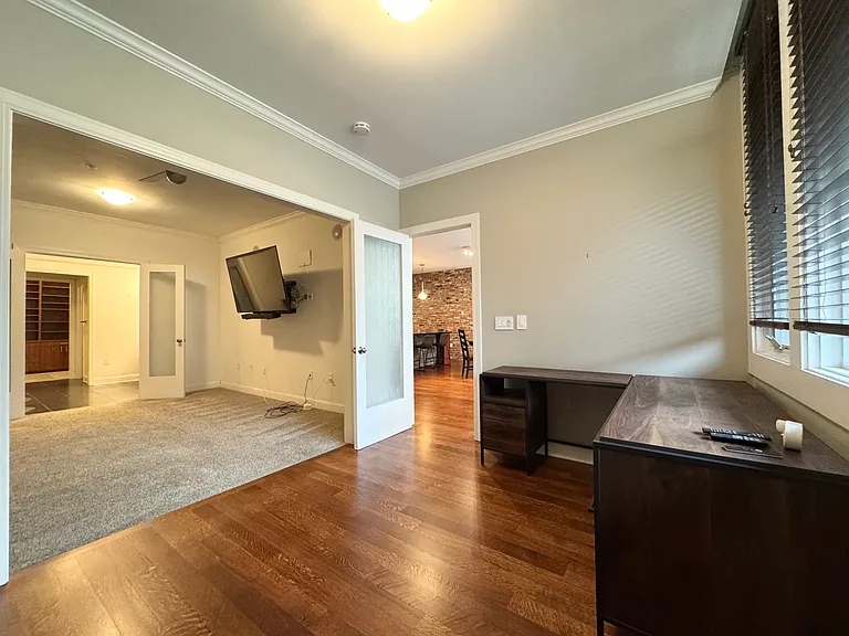 2929A McGee Trafficway #200A — Photo 8