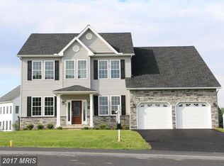 19121 Red Maple Dr, Hagerstown, MD 21742