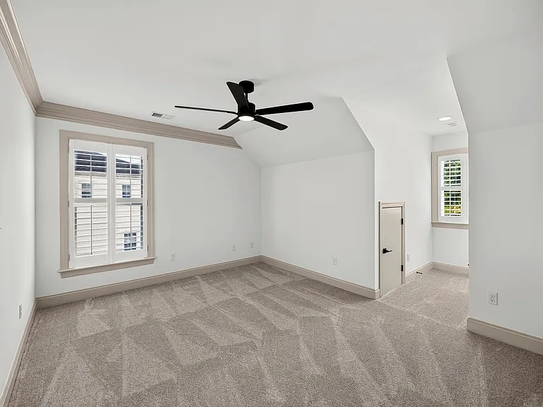 1733 Indigo Island Dr — Photo 32