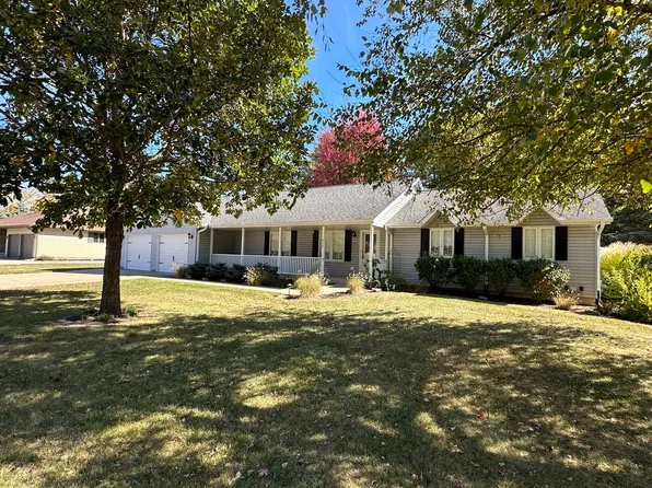 1003 Locust Dr, Rock Falls, IL 61071