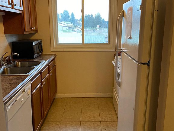 4th image of 47327 National Rd APT 3