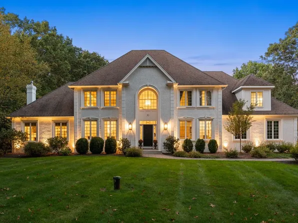 51 N Mill St, Hopkinton, MA 01748