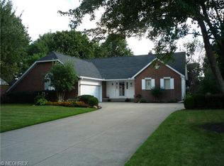 794 Austin Dr, Barberton, OH