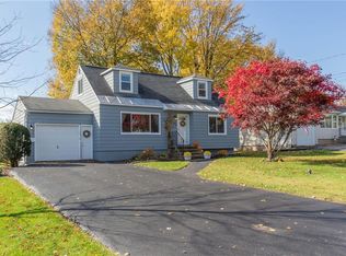 301 Volney Dr, North Syracuse, NY 13212