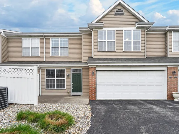 2305 Colfax Ln, Indianapolis, IN 46260