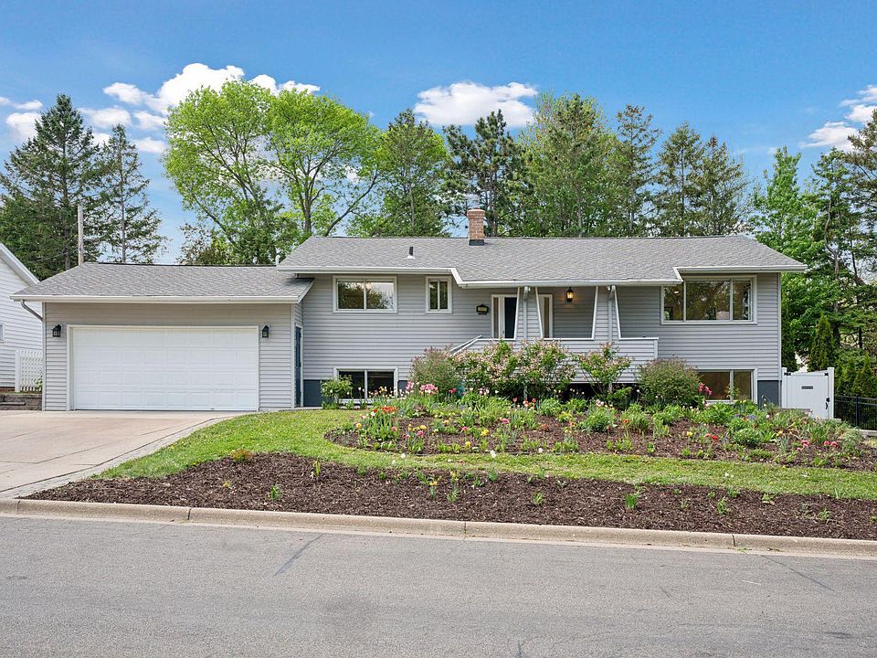 1st image of 2837 Lakeview Ave