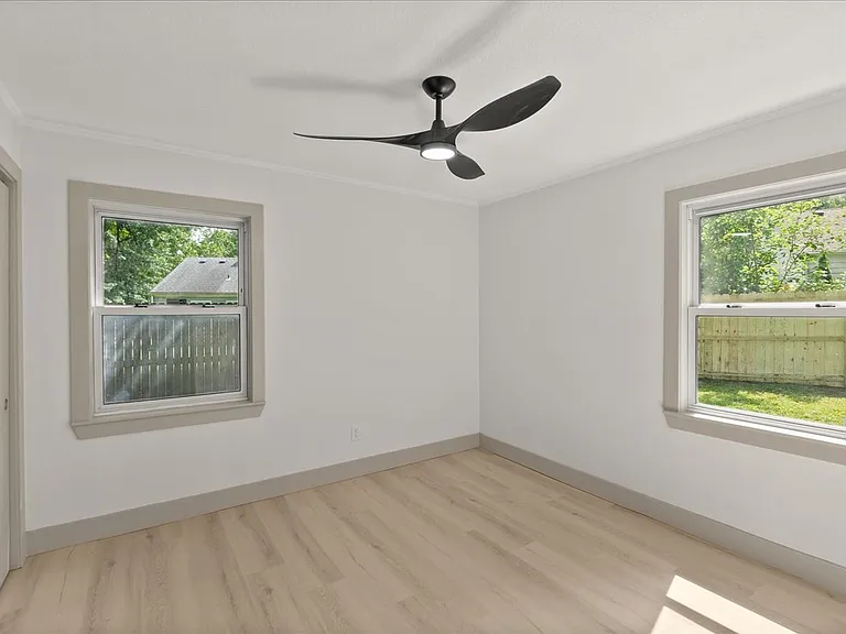 7522 High Dr — Photo 19