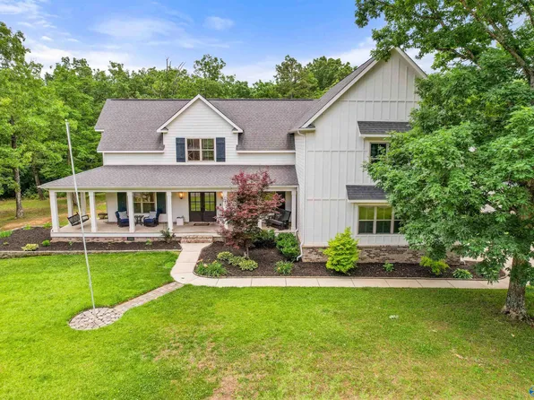 118 Hillsdale Dr, Gurley, AL 35748
