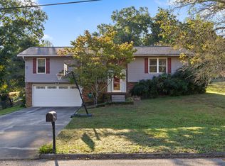 8238 Blue Spruce Dr, Hixson, TN 37343