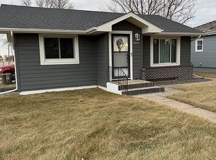 844 Park St, Imperial, NE 69033
