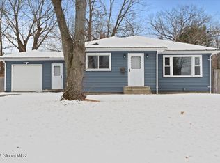 5 Emerick Ln, Albany, NY 12211