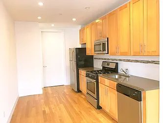 Rented by Rapid Realty Cobble Hill