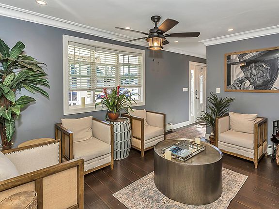 5th image of 16 Greenbelt Ln