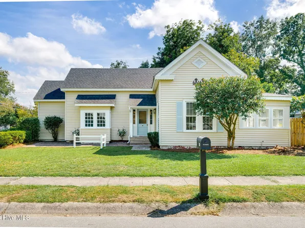 130 E Main Street, Rose Hill, NC 28458