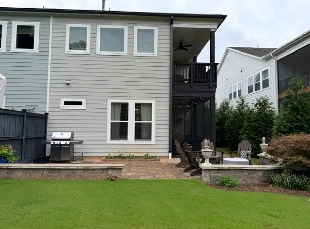 4 bed, 2858 sqft, $3,800 — Photo 2