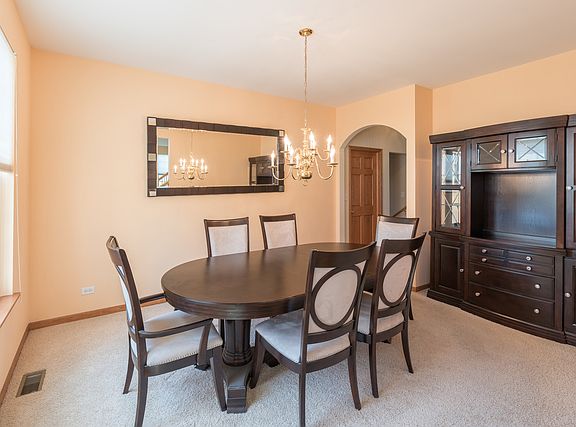 4th image of 410 Cotoneaster Ct