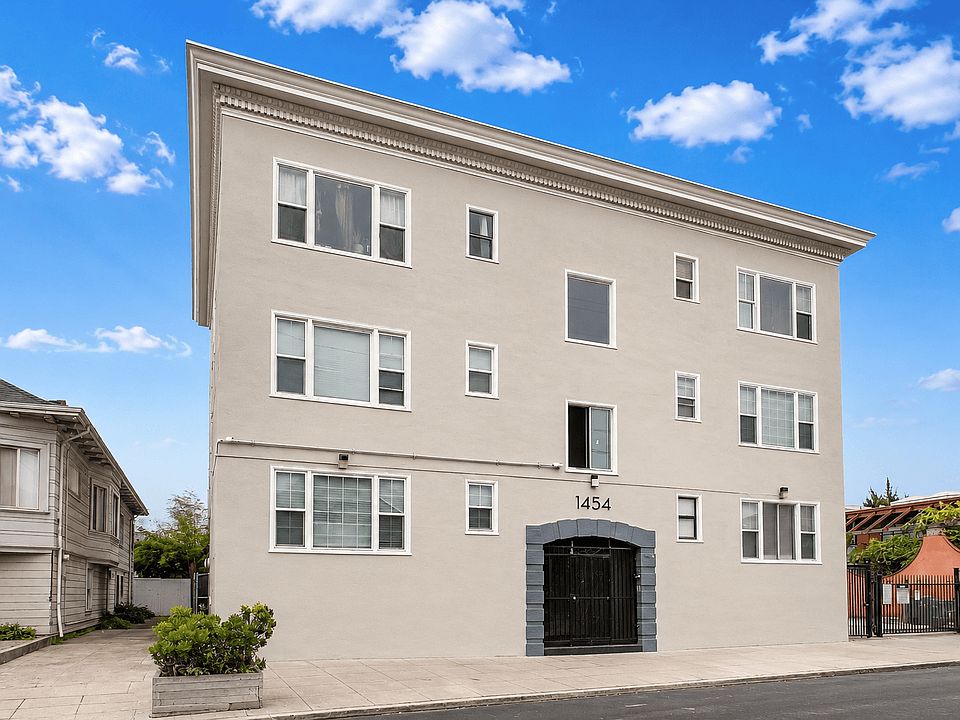 1st image of 1454 36th Ave APT 206