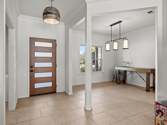 3rd image of 3509 La Cumbre Dr