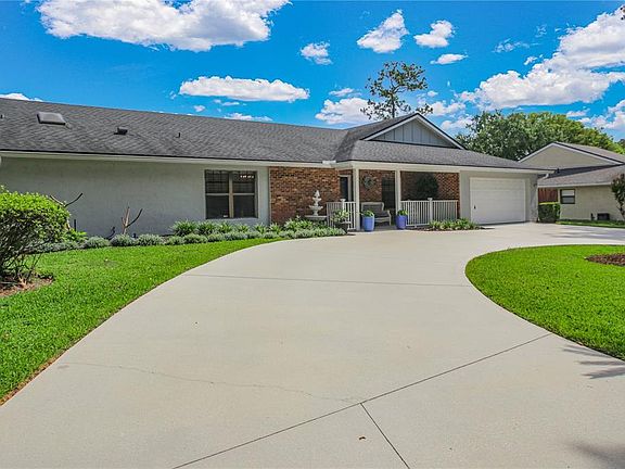 4th image of 7243 WOODVILLE CRESCENT