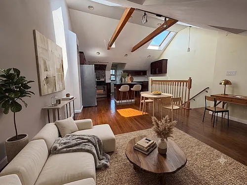 10 Dwight St #3B Photo 1