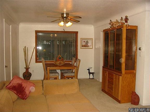 4th image of 697 Birch Dr