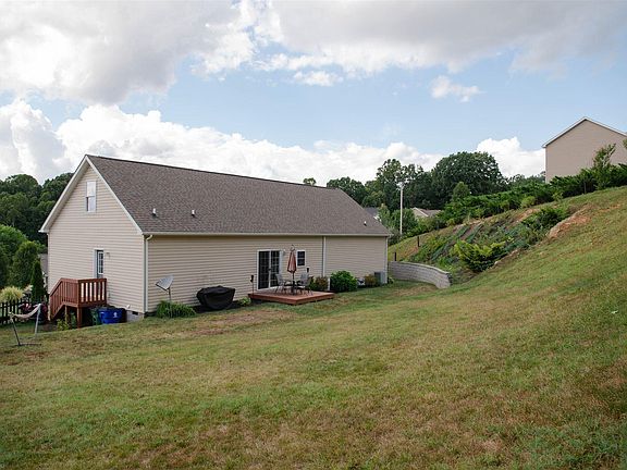 3rd image of 145 John Lemley Ln