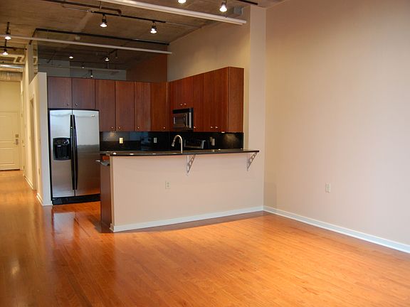 3rd image of 130 N 2nd St Unit 4B