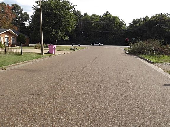 5th image of 8029 Ashbrook Dr