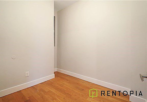 4th image of 283 Malcolm X Blvd #1D
